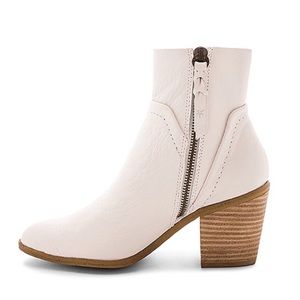 splendid white booties